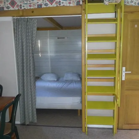 Camping Paradis Bellerive Montfrin Room photo