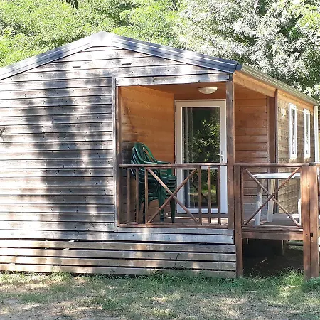 Camping Paradis Bellerive Montfrin Exterior photo